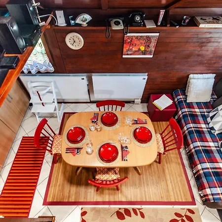 Apartma Retro House Catez Apartment
